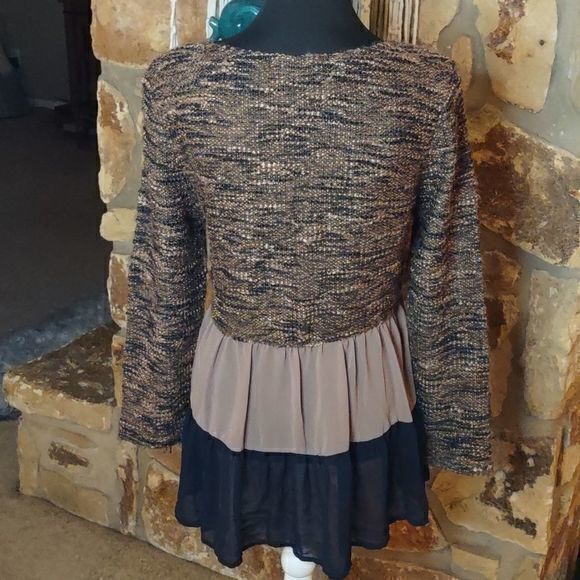 Entro Woven Layered Peplum Top Navy and Cocoa Sz S - Picture 4 of 11